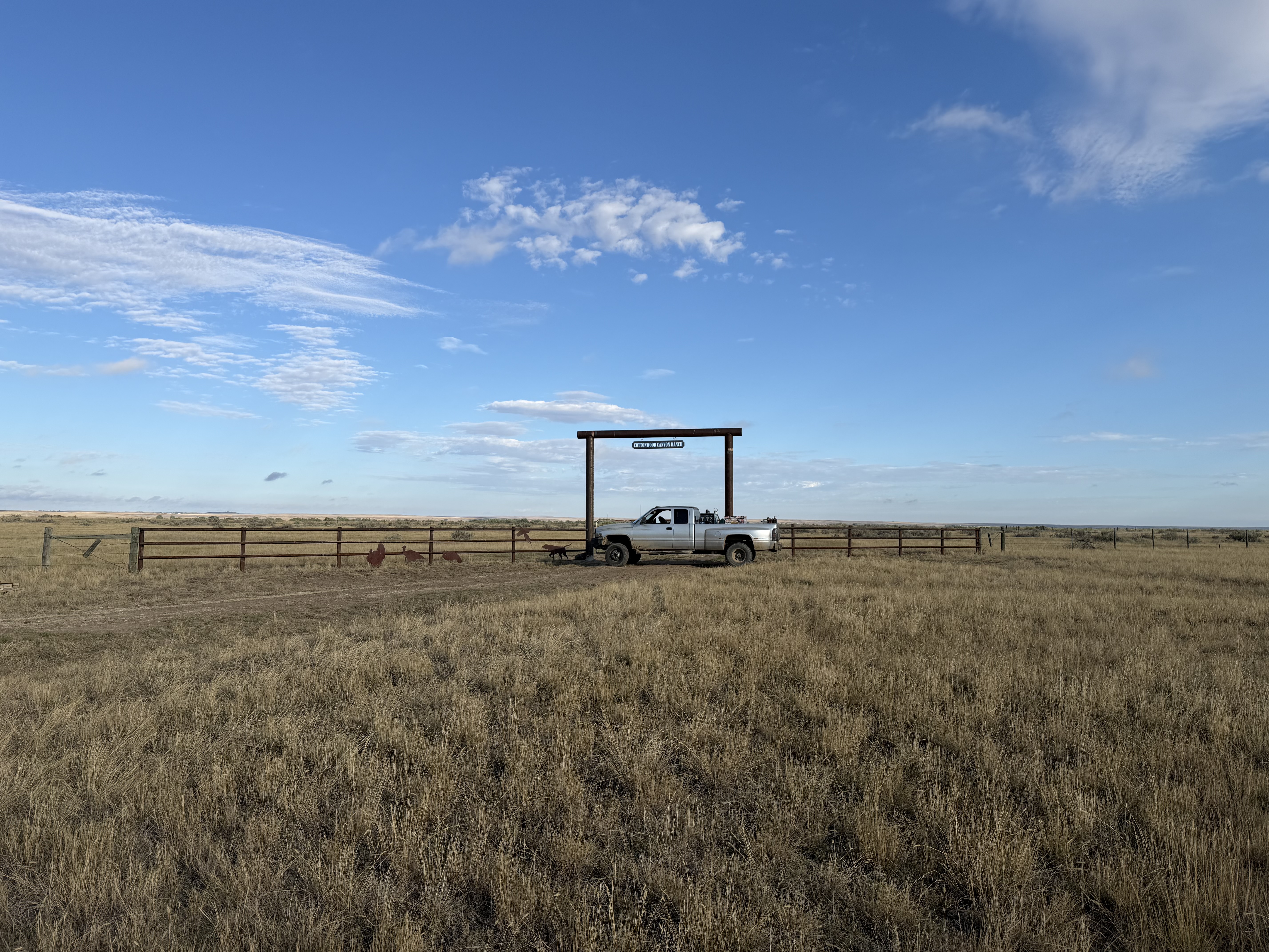 Custom ranch entry & pipe fencing